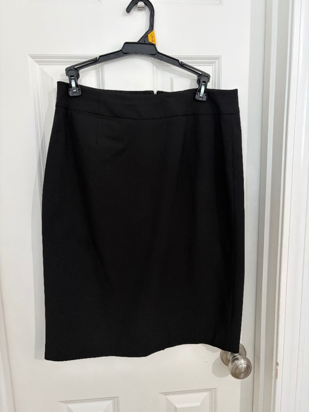Calvin Klein Black Stretch Pencil Skirt Size 6 Lined Career Workwear